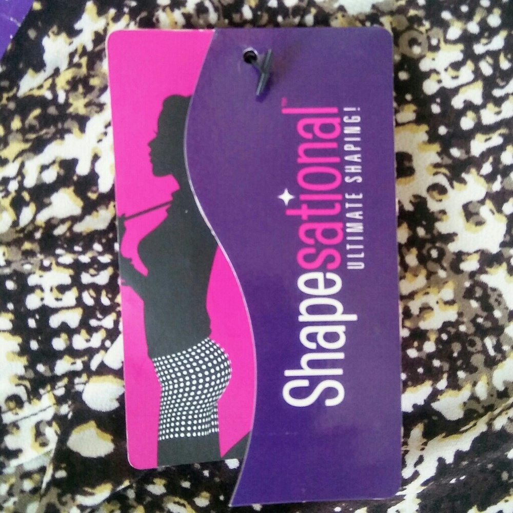 2/$20! Snakeskin Skirt with Butt Shaper - Picture 3 of 7